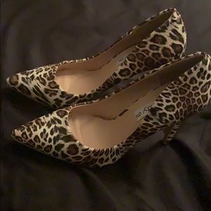 Unilady Cheetah print heels size 9